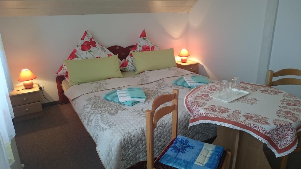 Natalie Appartment Bük 部屋 写真